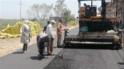 محافظ كفر الشيخ: تحسين شبكة الطرق الرئيسية والفرعية بالمدن والقرى بأعلى معايير الجودة
