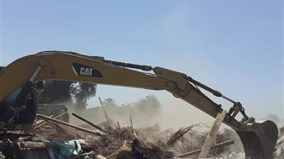 إزالة 19 حالة بناء على أراضي الدولة بالمنيا