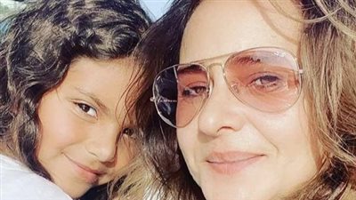 نيللي كريم: 