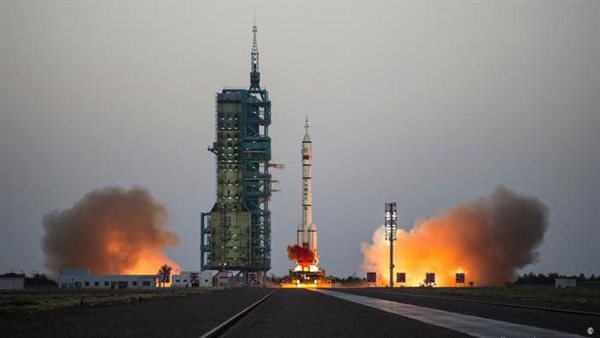 صاروخ للفضاء 