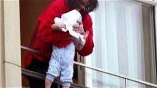 مقتل طفله علي يد