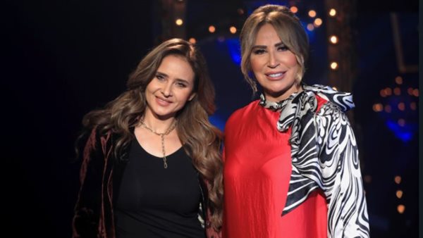 نيللي كريم وإيناس