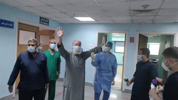 أطباء مستشفى عزل