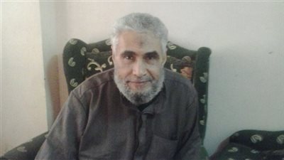 وفاة موجه لغة عربية أثناء صلاة التراويح بالمسجد في الشرقية (صور)