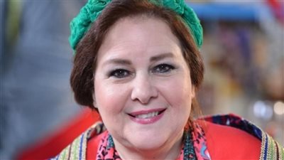 صعوبة في التنفس وجلسات أكسجين.. تفاصيل الحالة الصحية لدلال عبد العزيز