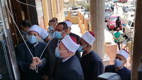 وزير الأوقاف ومفتي