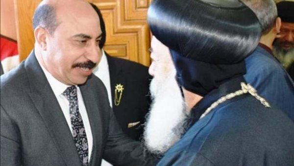 محافظ أسوان و الانبا