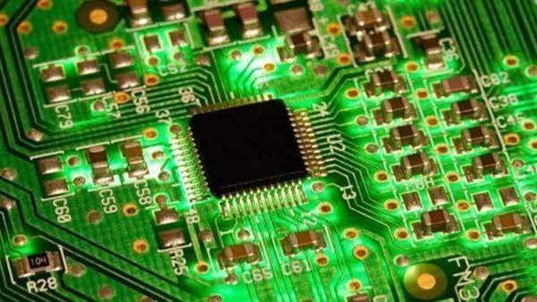 الرقائق الإلكترونية