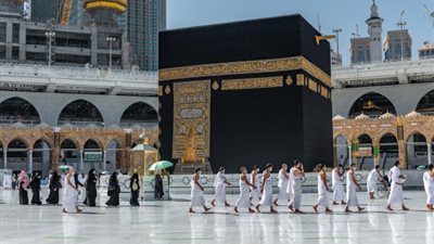أمين الفتوى: يجب الإكثار من الطواف بالكعبة أثناء الحج