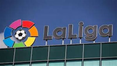 الاتحاد الإسباني وفيفا ويويفا يعارضون تأجيل مباراة برشلونة وإشبيلية 