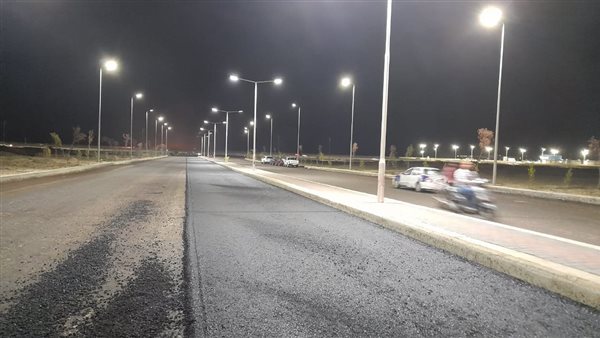 الطريق الواصل بين