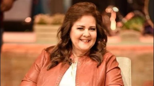 دلال عبد العزيز 