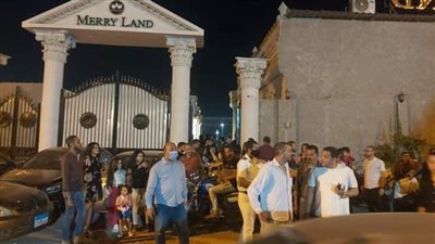 إخلاء قاعات الأفراح بمحيط جامعة الأزهر بأسيوط (صور)