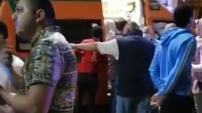 نيابة الجمرك تعاين عقار مأوى الجنينة بعد انهيار أجزاء منه وإصابة شخص