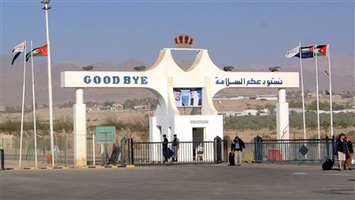 الأردن يعيد فتح معبرين حدوديين مع السعودية وسوريا بعد إغلاقهما بسبب كورونا