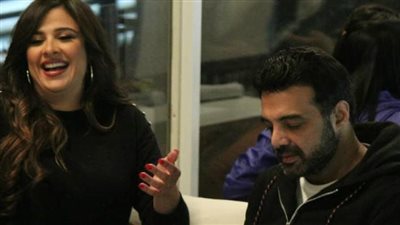 ياسمين عبد العزيز تلغي متابعة عمرو محمود ياسين بسبب سيناريو نهاية 