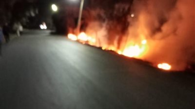 السيطرة على حريق بسور جنينة بطوخ (صور) 