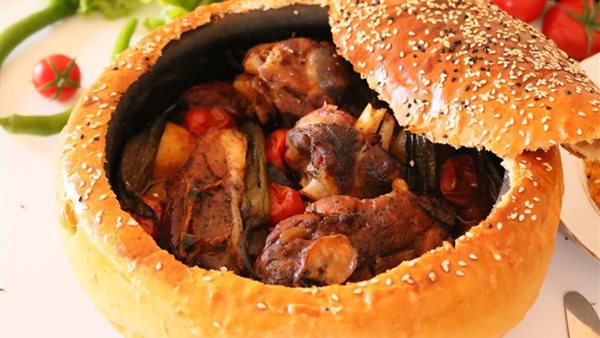 فخارة اللحم بالعجين