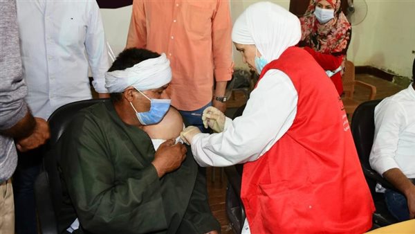 تطعيم عمال النظافة