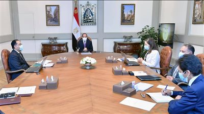 السيسي يوجه بالتوثيق الدقيق لجهود الدولة في جميع القطاعات خلال السنوات الماضية