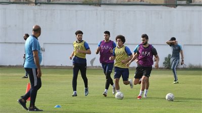 تدريبات خفيفة لــ12 لاعبًا بالدراويش (صور)