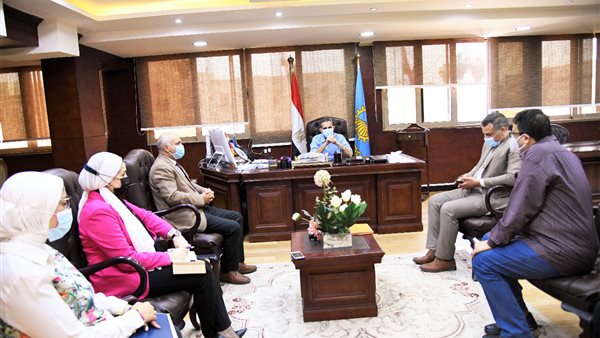 محافظ الغربية يتابع