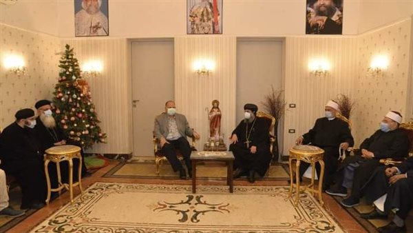 محافظ أسيوط يزور