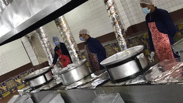 نزلاء من السجون