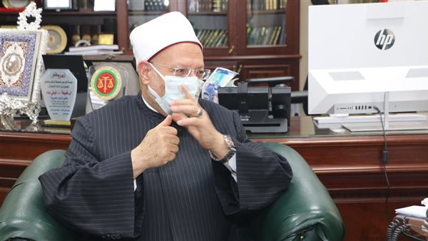 الدكتور شوقي علام