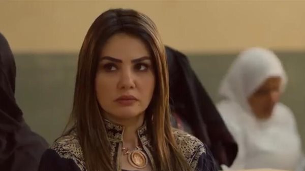 اللي مالوش كبير