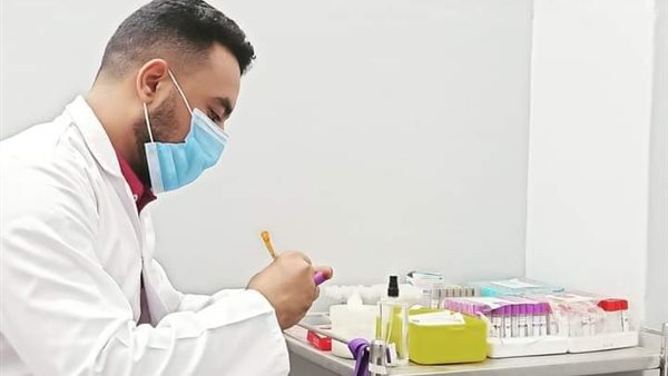 إخصائي تحاليل طبية