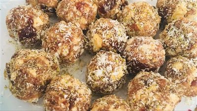 تعرفِ على طريقة سهلة لعمل تمرية بالجوز