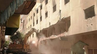 بدء عمليات هدم كنيسة مارمينا بالعمرانية بعد حريق التهم جميع محتوياتها