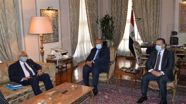 وزير الخارجية يستقبل