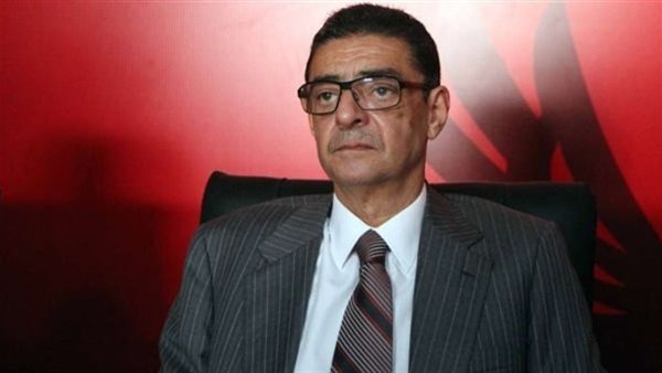 محمود طاهر رئيس النادي