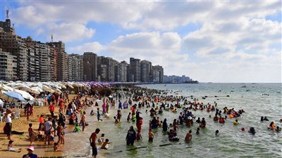 7 ضوابط احترازية لشواطئ الإسكندرية بعد قرار إعادة تشغيلها