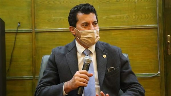 وزير الشباب والرياضة