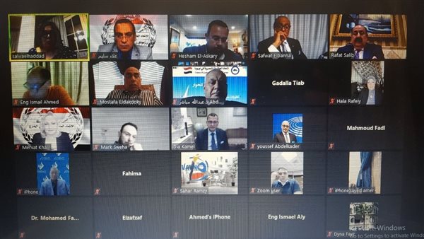 جانب من ندوة المصريين