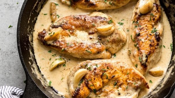 الدجاج بالكريمة