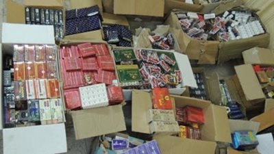 ضبط 34 ألف عبوة أدوية ومنشطات مجهولة المصدر داخل مخزن بالإسكندرية