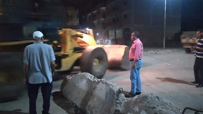 بسبب الازدحام المروري.. محليات المنوفية ترفع الحواجز الأسمنتية بمنطقة كنيسة بركة السبع