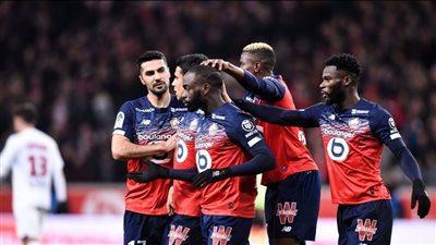 ليل يعزز صدارته للدوري الفرنسي بثلاثية في شباك لينس