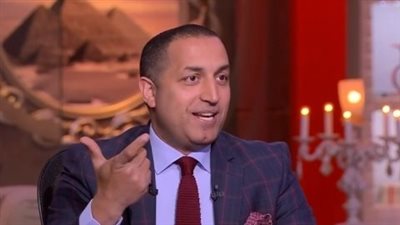 الأهلي ينعى وفاة والد إيهاب الخطيب مدير قناة النادي