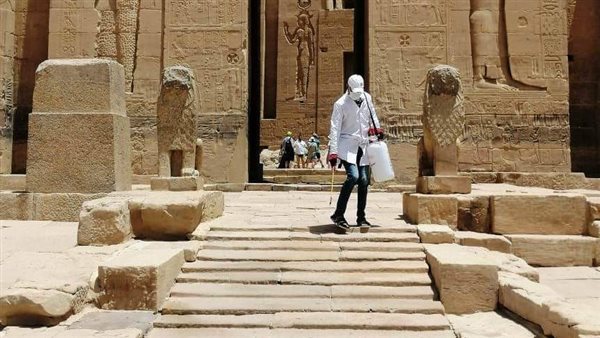 تعقيم معابد أسوان