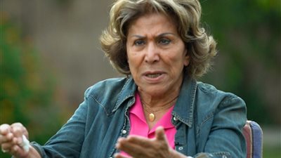 فريدة الشوباشي: الشيوخ لا يتكلمون إلا عن الجزء السفلي في جسم المرأة والرجل