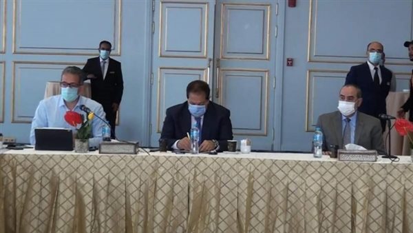  وزيرا الطيران المدني