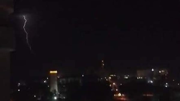 سماء الإسكندرية تضيء