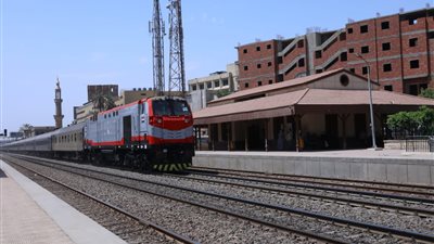 مصدر يكشف تفاصيل تأخر حركة قطارات السكة الحديد في بني سويف