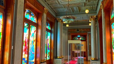 أبرزها علبة مستديرة من الذهب.. قطع شهر مايو 2021 بمتحف المجوهرات بالإسكندرية (صور)