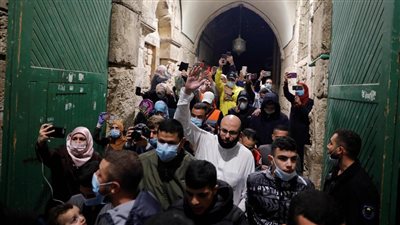 مسيرة حاشدة في باحات المسجد الأقصى
